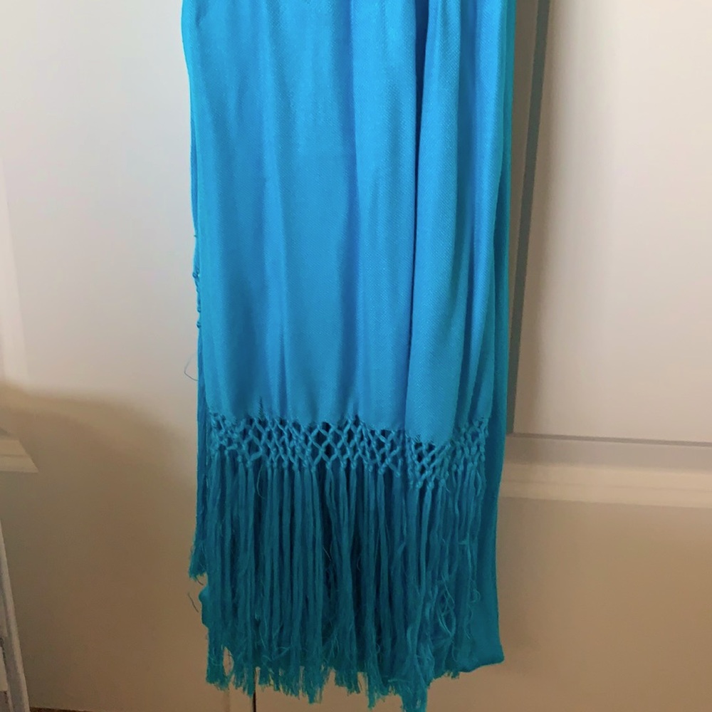 New gorgeous scarf.